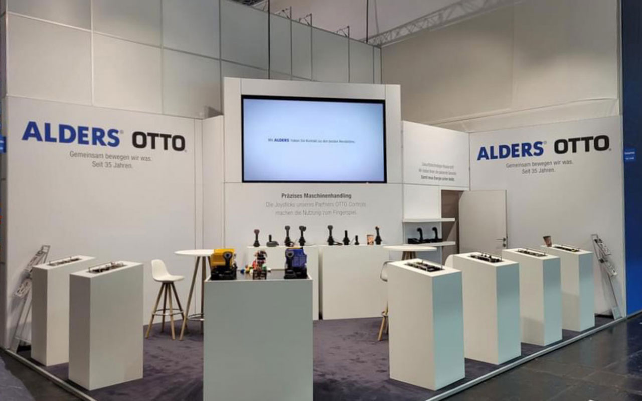 Messestand-MG-ALDERS_OTTO-04-gross